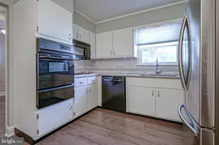 144 Castle Heights Ave, Pennsville, NJ 08070 - Photo 14
