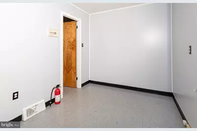 5 Carroll Avenue #11 A, Pennsville Township, NJ 08070 - Photo 2
