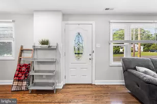 28 Bailey St, Woodstown, NJ 08098 - Photo 4