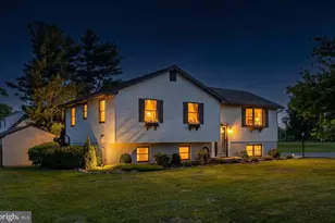 51 S Golfwood Ave, Carneys Point, NJ 08069 - Photo 2