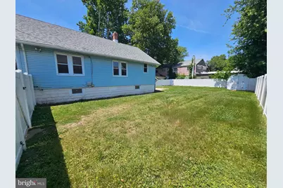 13 E Griffith Street, Penns Grove, NJ 08069 - Photo 32