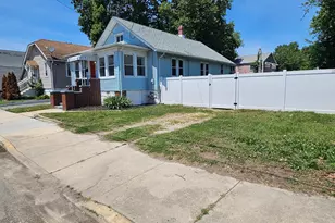 13 E Griffith St, Penns Grove, NJ 08069 - Photo 2