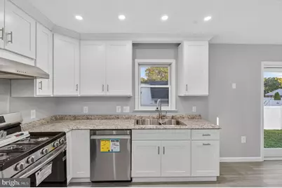 308 Hamilton Avenue, Pennsville, NJ 08070 - Photo 6