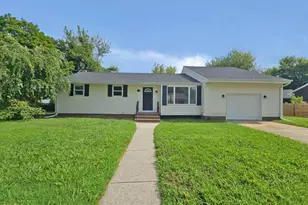 82 Harvard Rd, Pennsville Township, NJ 08070 - Photo 1