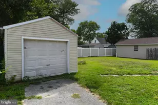 414 Springfield Ave, Penns Grove, NJ 08069 - Photo 12