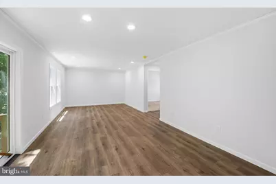 28 4th Avenue, Carneys Point, NJ 08069 - Photo 8