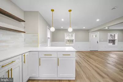 613 Hawks Bridge, Carneys Point, NJ 08069 - Photo 6