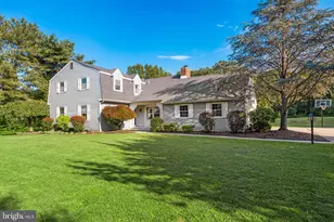 5 Buttonwood Dr, Pilesgrove, NJ 08098 - Photo 2