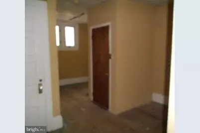 150 W Main Street, Penns Grove, NJ 08069 - Photo 12