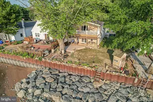 197 N River Dr, Pennsville, NJ 08070 - Photo 2