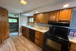 1094 Kings Hwy, Pilesgrove, NJ 08098 - Photo 8