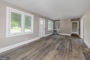 6 Sunset Ave, Pennsville Township, NJ 08070 - Photo 2