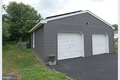148 N Dolbow Avenue, Penns Grove, NJ 08069 - Photo 32
