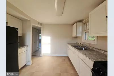 18 Regional Drive, Carneys Point, NJ 08069 - Photo 8