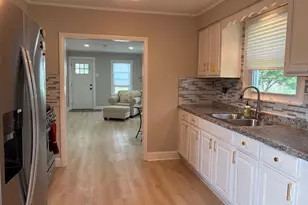 12 Chester Ave, Pennsville Township, NJ 08023 - Photo 10