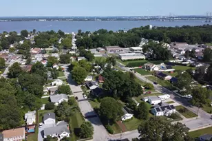 135 Queen Ave, Pennsville Township, NJ 08070 - Photo 32