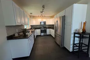 135 Queen Ave, Pennsville Township, NJ 08070 - Photo 18