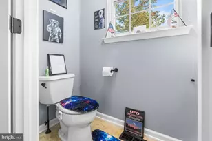 19 Howard St, Carneys Point, NJ 08069 - Photo 16