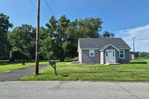 78 Humphreys Ave, Pennsville, NJ 08070 - Photo 2