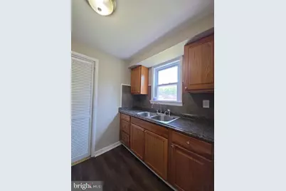 39 Maplewood Avenue, Carneys Point, NJ 08069 - Photo 6