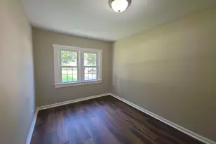 39 Maplewood Ave, Carneys Point, NJ 08069 - Photo 8