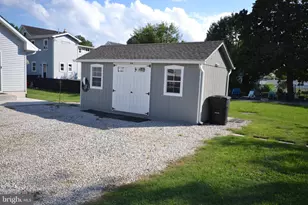 239 Broad St, Elmer, NJ 08318 - Photo 32