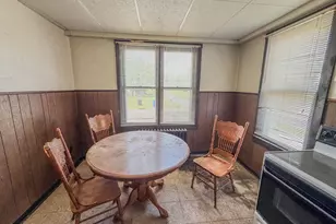 42 N Railroad Ave, Pedricktown, NJ 08067 - Photo 6