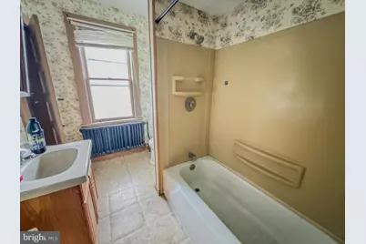 42 N Railroad Avenue, Pedricktown, NJ 08067 - Photo 16