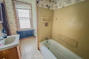 42 N Railroad Ave, Pedricktown, NJ 08067 - Photo 16