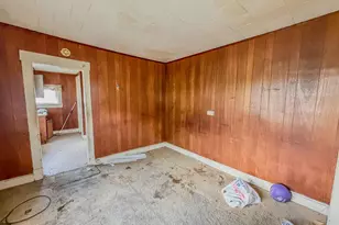 42 N Railroad Ave, Pedricktown, NJ 08067 - Photo 8