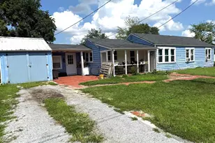 130 Michigan Rd, Pennsville Township, NJ 08070 - Photo 2