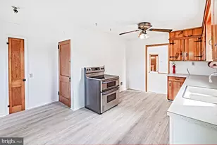 921 Main St Canton, Salem, NJ 08079 - Photo 8