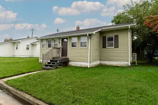 330 Jackson Ave, Carneys Point, NJ 08069 - Photo 4