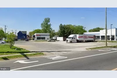135 E Main Street, Penns Grove, NJ 08069 - Photo 1