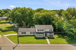 96 Riviera Dr, Pennsville, NJ 08070 - Photo 2