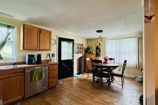 264 Market St, Carneys Point, NJ 08069 - Photo 8