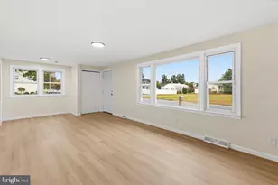 10 E Dartmouth Rd, Pennsville Township, NJ 08070 - Photo 6