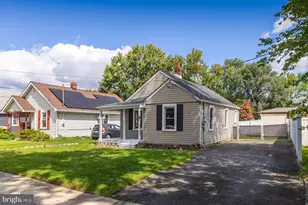 50 Jenkins Ave, Pennsville Township, NJ 08070 - Photo 1