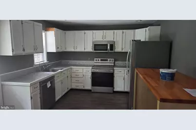 648 Penns Grove Auburn, Carneys Point, NJ 08069 - Photo 6