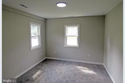 105 E Del A Vue Avenue, Carneys Point, NJ 08069 - Photo 42