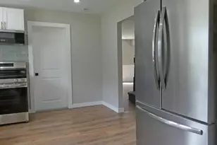 105 E Del-A-Vue Ave, Carneys Point, NJ 08069 - Photo 22