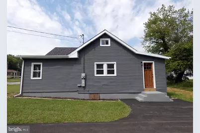 105 E Del A Vue Avenue, Carneys Point, NJ 08069 - Photo 4