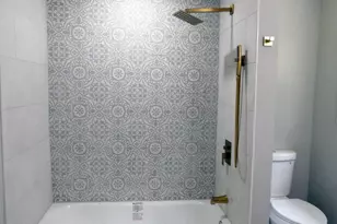 105 E Del-A-Vue Ave, Carneys Point, NJ 08069 - Photo 34