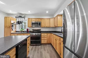 35 Eaton Rd, Pennsville Township, NJ 08070 - Photo 14