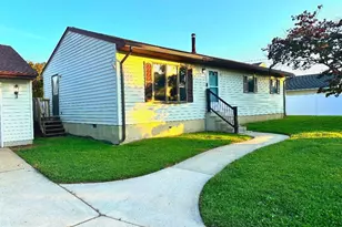 20 University Dr, Pennsville, NJ 08070 - Photo 1