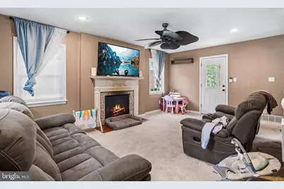 31 Fenwick Drive, Carneys Point, NJ 08069 - Photo 4