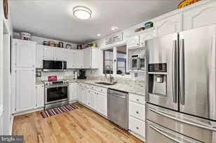36 E Canal St, Alloway, NJ 08001 - Photo 14
