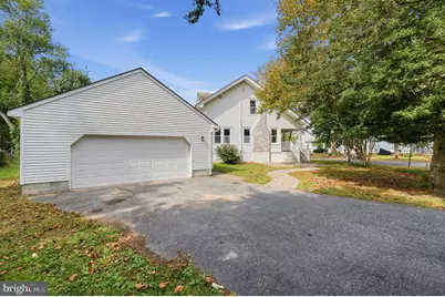 20 Spring Street, Carneys Point, NJ 08069 - Photo 2
