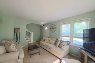 85 Locust Ave, Pennsville Township, NJ 08070 - Photo 2