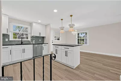 362 Erie Avenue, Carneys Point, NJ 08069 - Photo 18